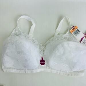 Playtex Secrets Bra White Jasmine Embroidery Lace Lined Wirefree‎ Size 44D